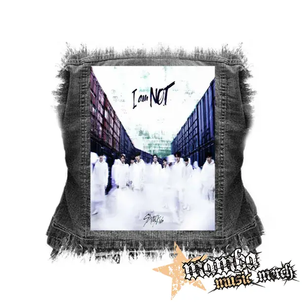 STRAY KIDS - I am NOT - chrbtová nášivka (36 x 27 cm)