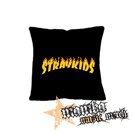 STRAY KIDS - Thrasher Logo Flame - vankúš
